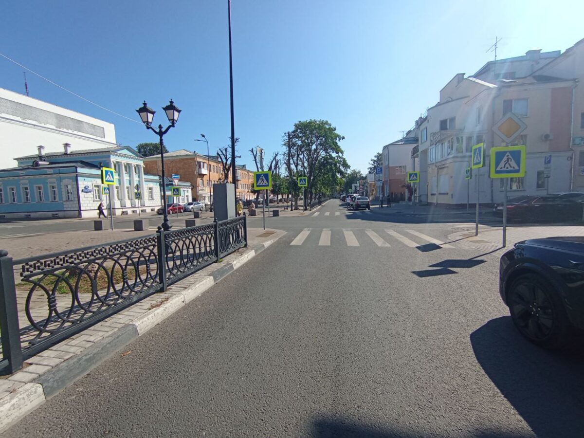 Женщина пострадала в столкновении "Рено" и "Киа" в Твери