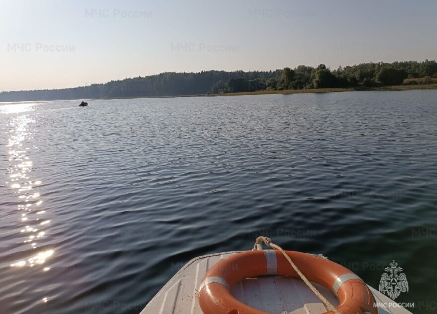 Тело мужчины нашли в озере Селигер в Тверской области