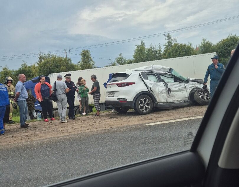 В Тверской области в аварии с иномаркой пострадала женщина