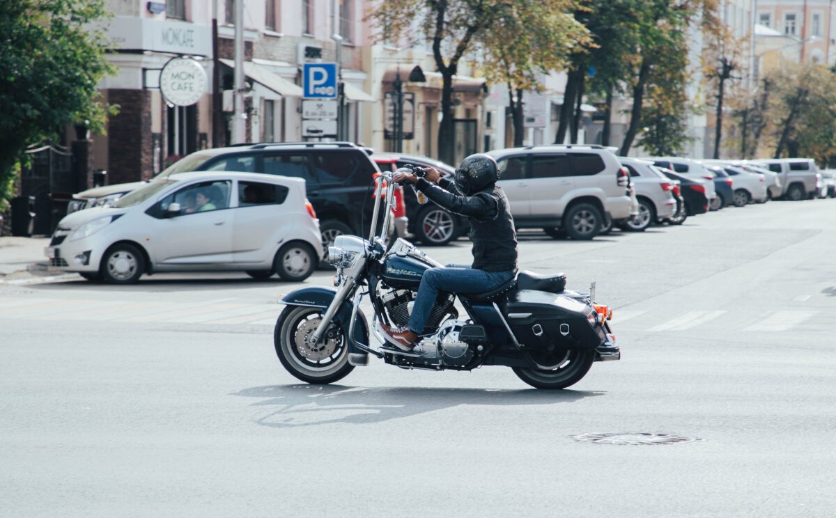 В России водителей мотоциклов могут заставить глушить выхлопы