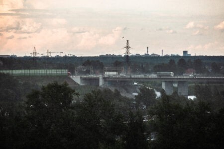 МЧС предупреждает, что в ближайшие часы в Тверской области начнется ураган