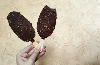 Врач рассказала, кому нельзя есть мороженое Врач рассказала, кому нельзя есть мороженое