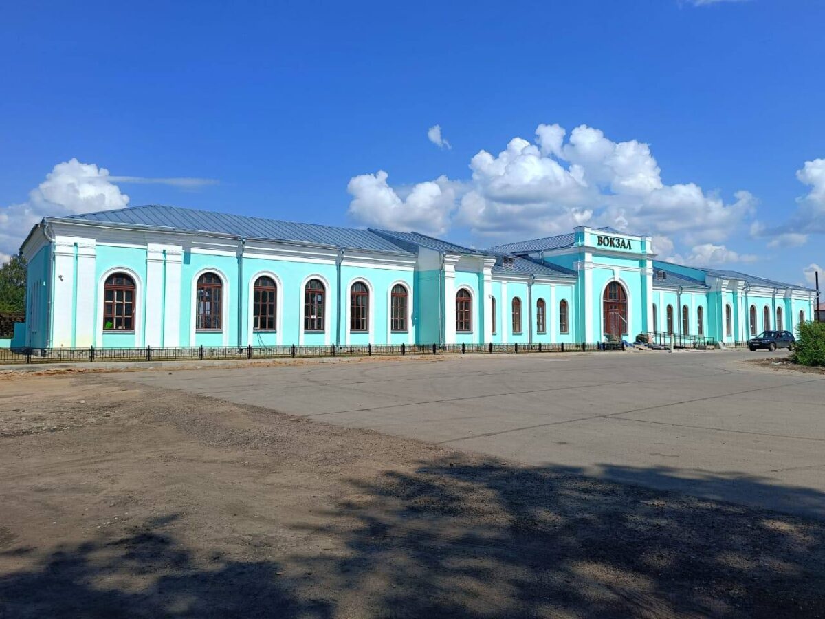В Торопце завершен ремонт железнодорожного вокзала и станции