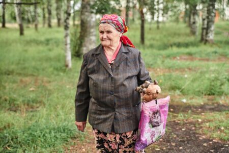 Пенсионерам старше 80 лет и инвалидам прибавили пенсию Пенсионерам старше 80 лет и инвалидам прибавили пенсию