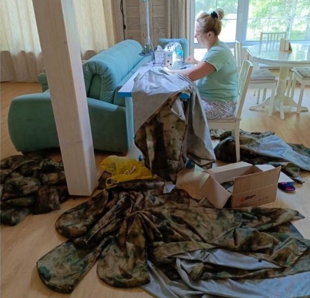 В Тверской области изготавливают противодроновые одеяла для бойцов