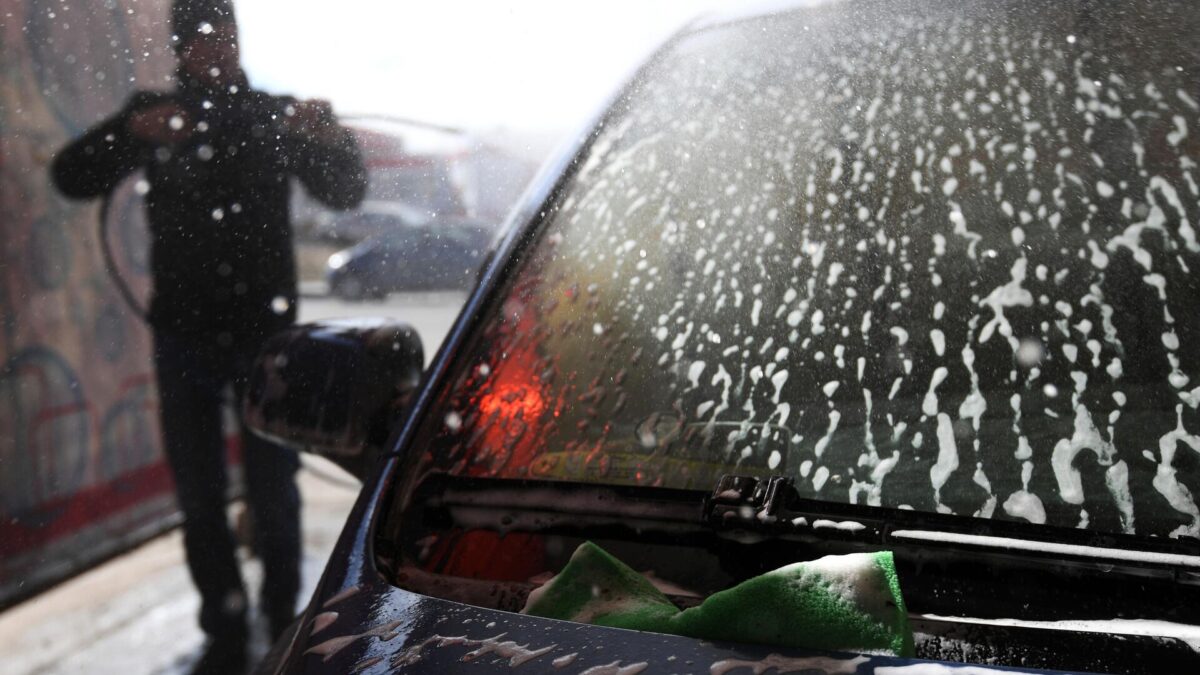 Водителей предупредили об опасности автомоек самообслуживания