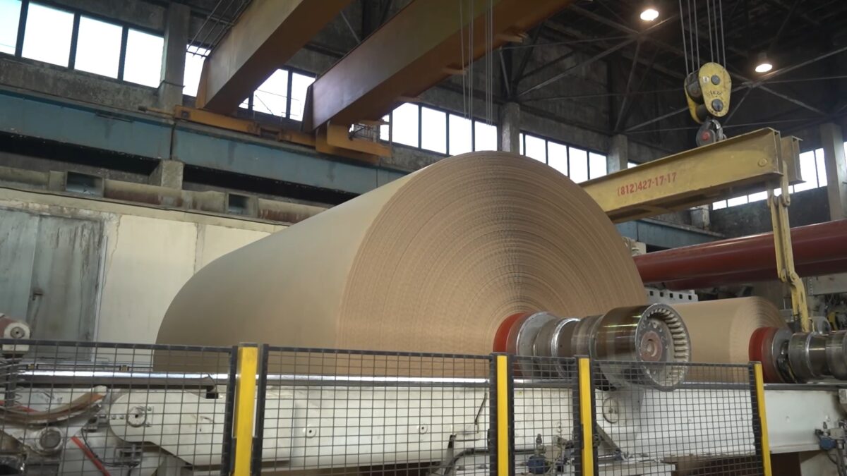 Каменская бумажно-картонная фабрика отмечает 225-летие