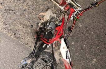 На трассе в Тверской области "Тойота" влетела в питбайк