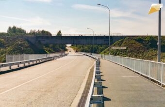 В Ржеве открыли движение по мосту через реку Большая Лоча