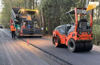 В Тверской области ремонтируют дорогу от трассы «Москва – Санкт-Петербург» до Эммаусской школы-интерната В Тверской области ремонтируют дорогу от трассы «Москва – Санкт-Петербург» до Эммаусской школы-интерната