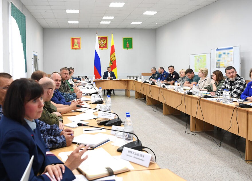 На заседании оперштаба под руководством Игоря Рудени определили параметры соцподдержки жителей Торопецкого округа
