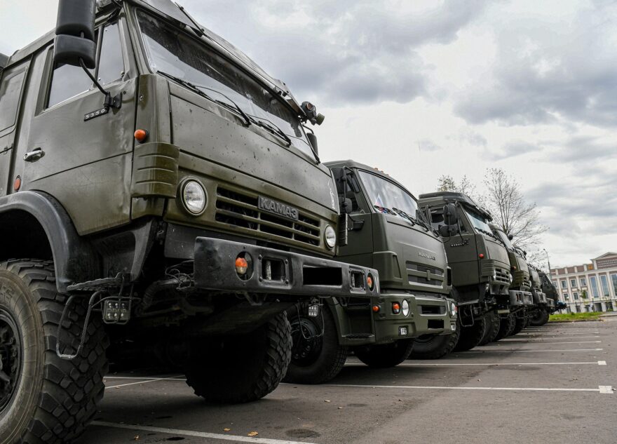 Тверская область направила вторую автоколонну с пиломатериалами танковому батальону «Волга»
