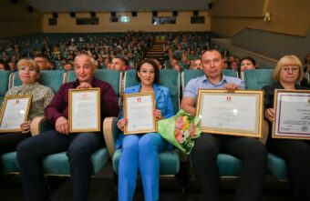 Лучшим работникам лесной отрасли Тверской области вручили награды Лучшим работникам лесной отрасли Тверской области вручили награды