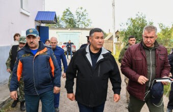 Губернатор Игорь Руденя провел в Торопце совещание оперативного штаба по ликвидации последствий падения обломков БПЛА