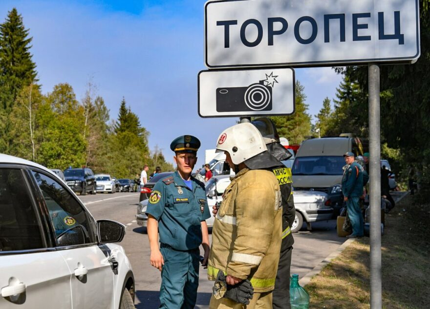 Эвакуированные жители Торопца возвращаются в родной город