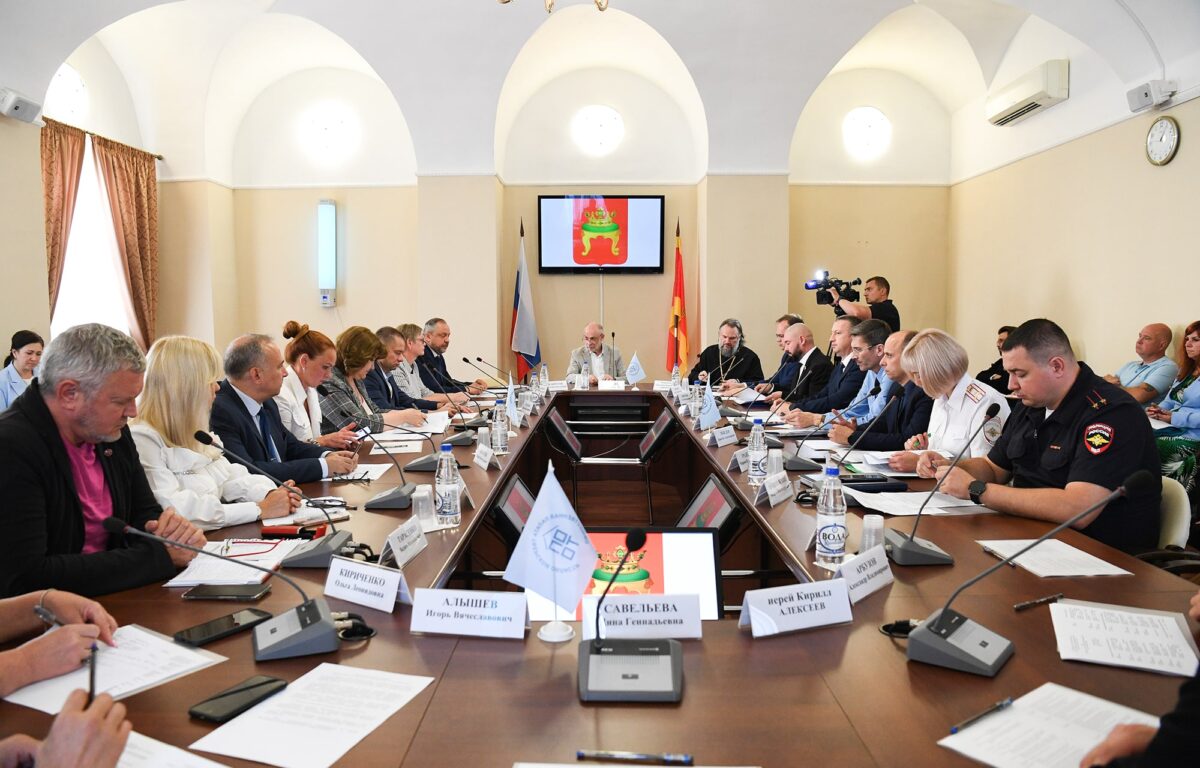 В Тверской области прошел круглый стол по вопросам межнациональных отношений