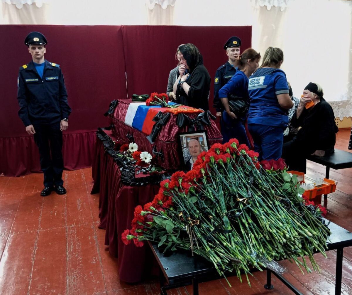 В Тверской области проводили в последний путь бойца Антона Косовских