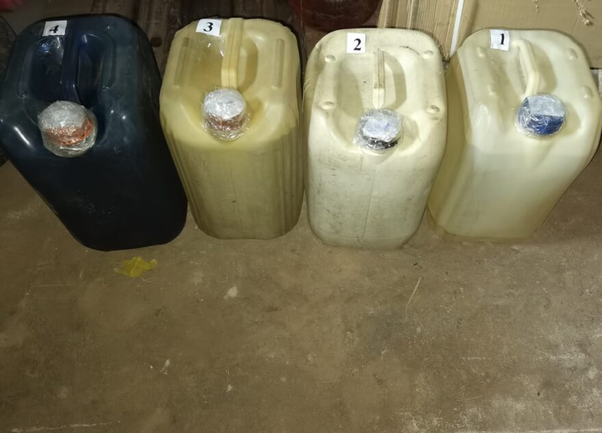 В Тверской области машинист сливал топливо с локомотива