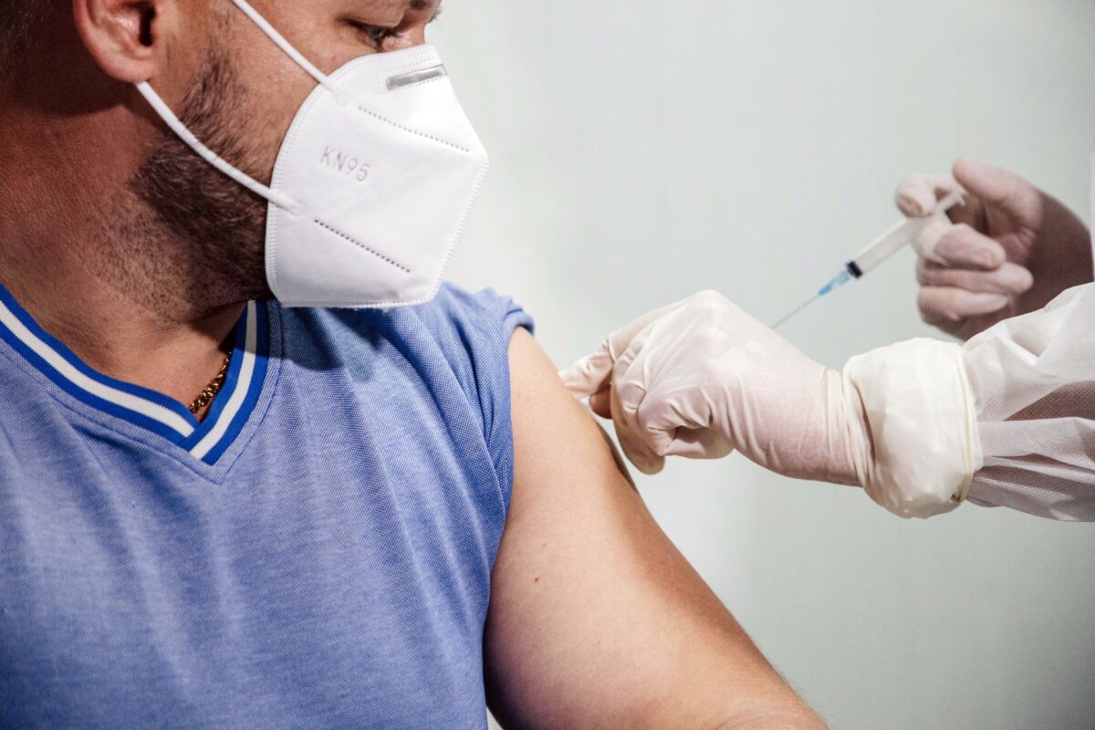 Почти на 50% увеличилось число заболевших ОРВИ и гриппом в России Почти на 50% увеличилось число заболевших ОРВИ и гриппом в России