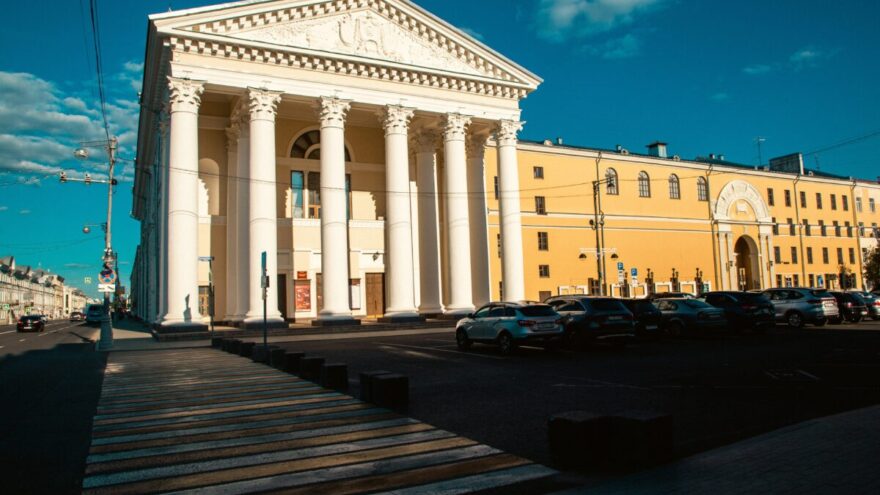 Тверской драмтеатр представил публике нового артиста