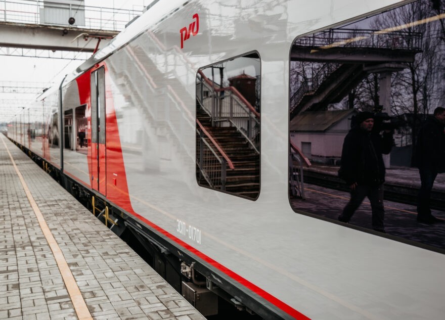 В Тверской области "Ласточка" насмерть сбила мужчину В Тверской области "Ласточка" насмерть сбила мужчину