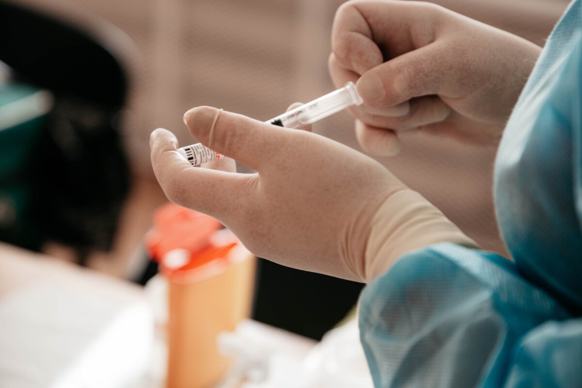 В Роспотребнадзоре заявили о высоком риске распространения птичьего гриппа