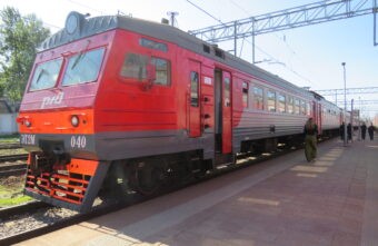 Жительница Тверской области украла телефон у пассажирки в электропоезде Жительница Тверской области украла телефон у пассажирки в электропоезде