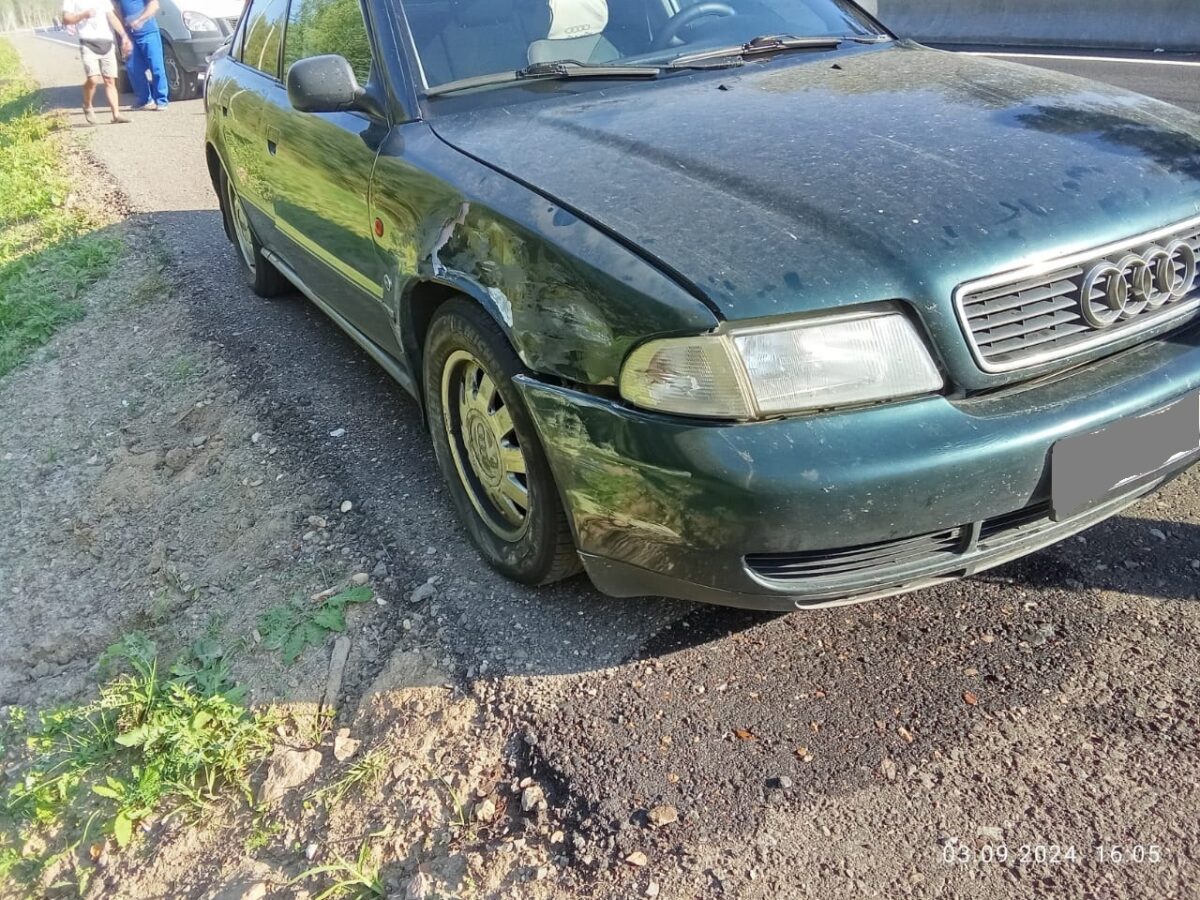 Два человека пострадали в столкновении "Форда" и "Ауди" в Тверской области