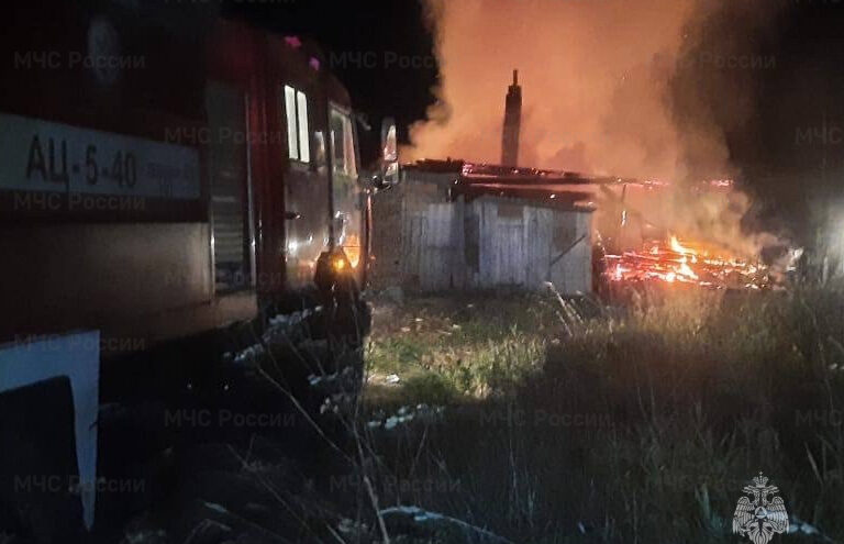 При пожаре в Тверской области пострадали люди