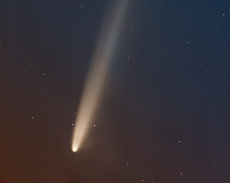 В октябре жители Тверской области своими глазами увидят яркую комету