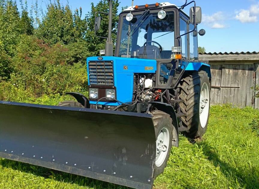 Жители помогли администрации Вышневолоцкого округа купить тракторы