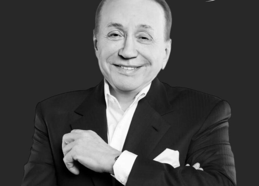 Умер известный российский телеведущий Александр Масляков