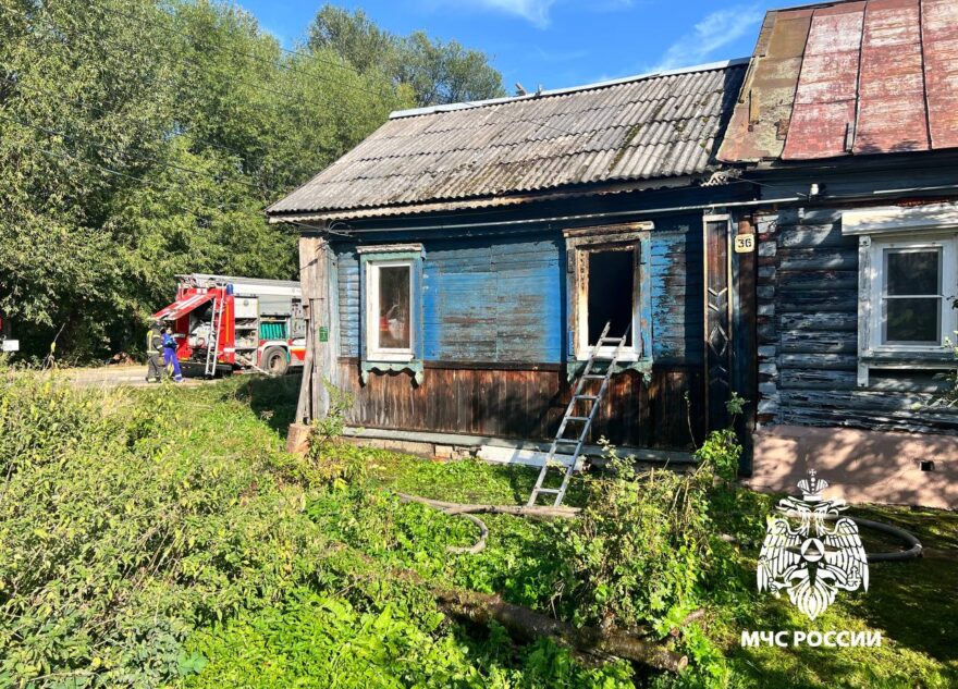На пожаре в Твери обнаружили тело человека