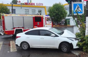 Женщина пострадала в результате аварии в Твери