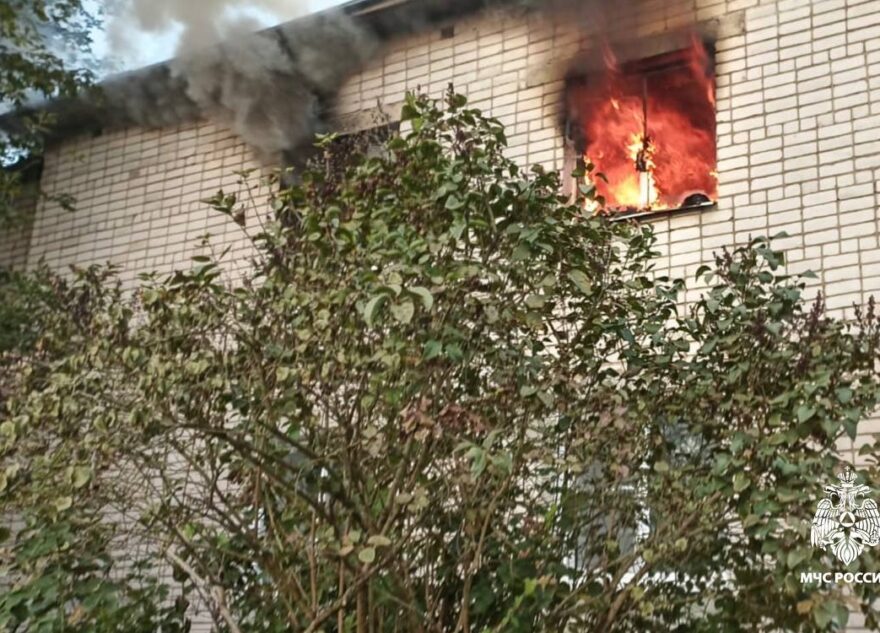 На пожаре в Тверской области спасли четырёх человек