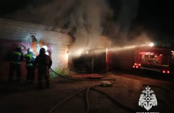 В Тверской области ликвидировали пожар в гаражном кооперативе В Тверской области ликвидировали пожар в гаражном кооперативе