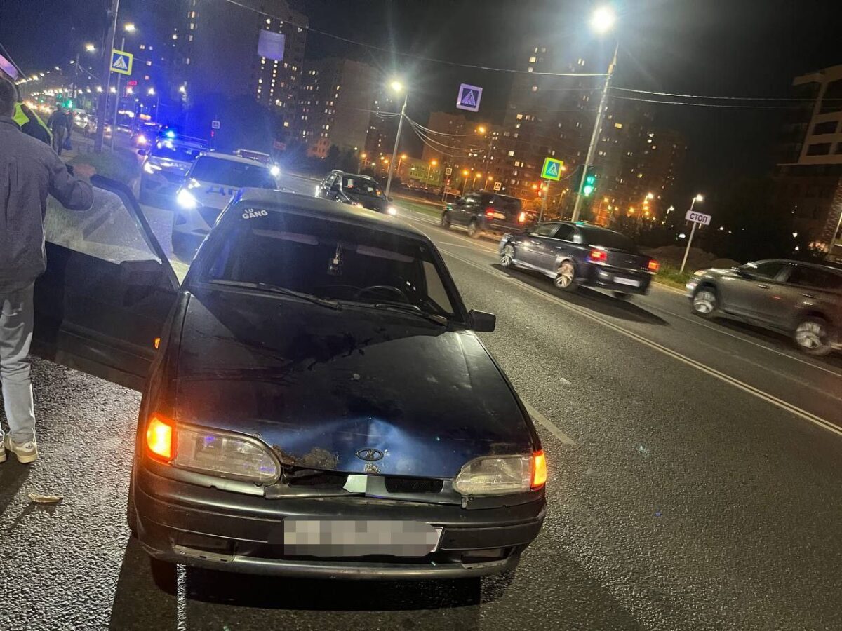 Водитель ВАЗа сбил женщину на пешеходном переходе в Твери