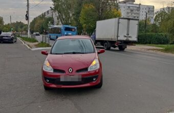 6-летний мальчик попал под колёса машины в Твери 6-летний мальчик попал под колёса машины в Твери
