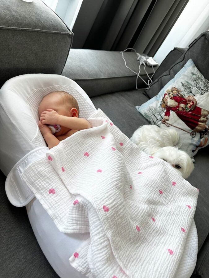 Знаменитая тверская лыжница Наталья Терентьева выложила первое фото новорожденной дочери