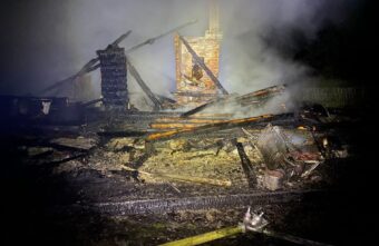 В Тверской области при пожаре в жилом доме погибли три человека