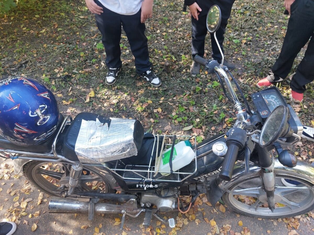 В Твери остановили 11-летнего водителя мопеда В Твери остановили 11-летнего водителя мопеда