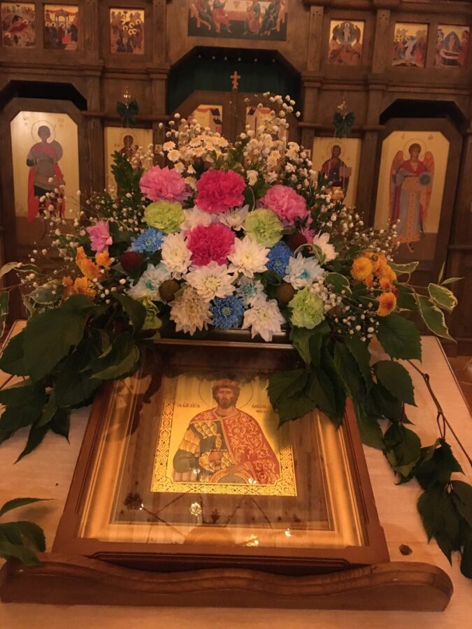 "Настоящее чудо": икона Александра Невского выдержала атаку беспилотников в Торопецком округе