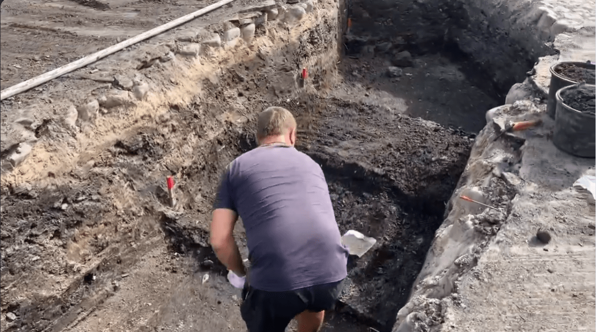 Жители Тверской области могут заработать на раскопках 