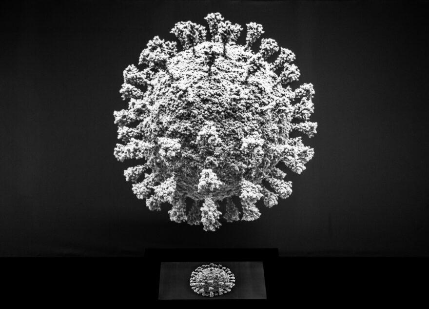 В России заболеваемость COVID-19 стремительно растет