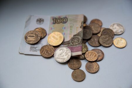 Ученые назвали утреннюю привычку, которая приводит к бедности Ученые назвали утреннюю привычку, которая приводит к бедности