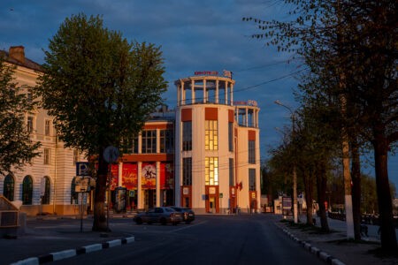 В Тверской области ищут автомобиль для съемок в кино В Тверской области ищут автомобиль для съемок в кино