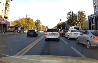 В Твери водитель "Форда" вылетел на встречку