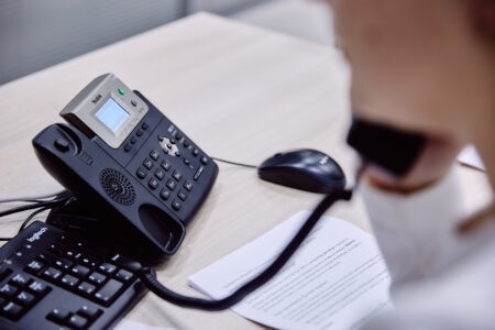 Региональная прокуратура организовала горячую линию для жителей Торопца Региональная прокуратура организовала горячую линию для жителей Торопца