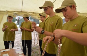 В Торопце состязались в меткости юнармейцы из разных регионов