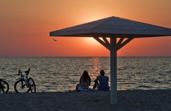 Россиянам рассказали о самых выгодных для отпуска месяцах